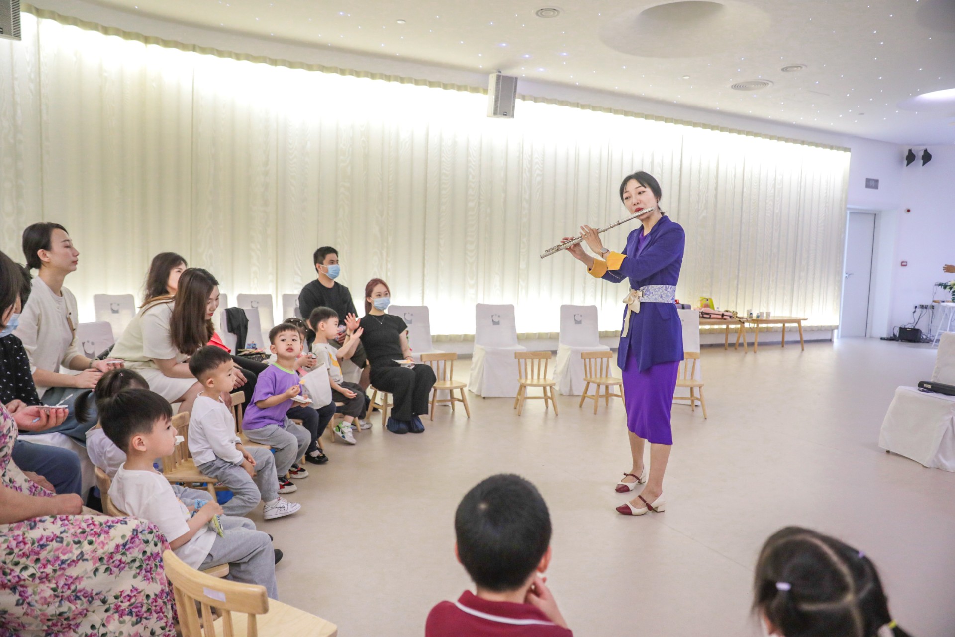 科發(fā)幼兒園特邀數(shù)位音樂(lè)家、演奏家到訪(fǎng)“贏·劇場(chǎng)”